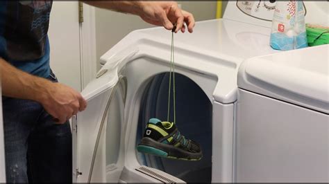 putting tennis shoes in dryer